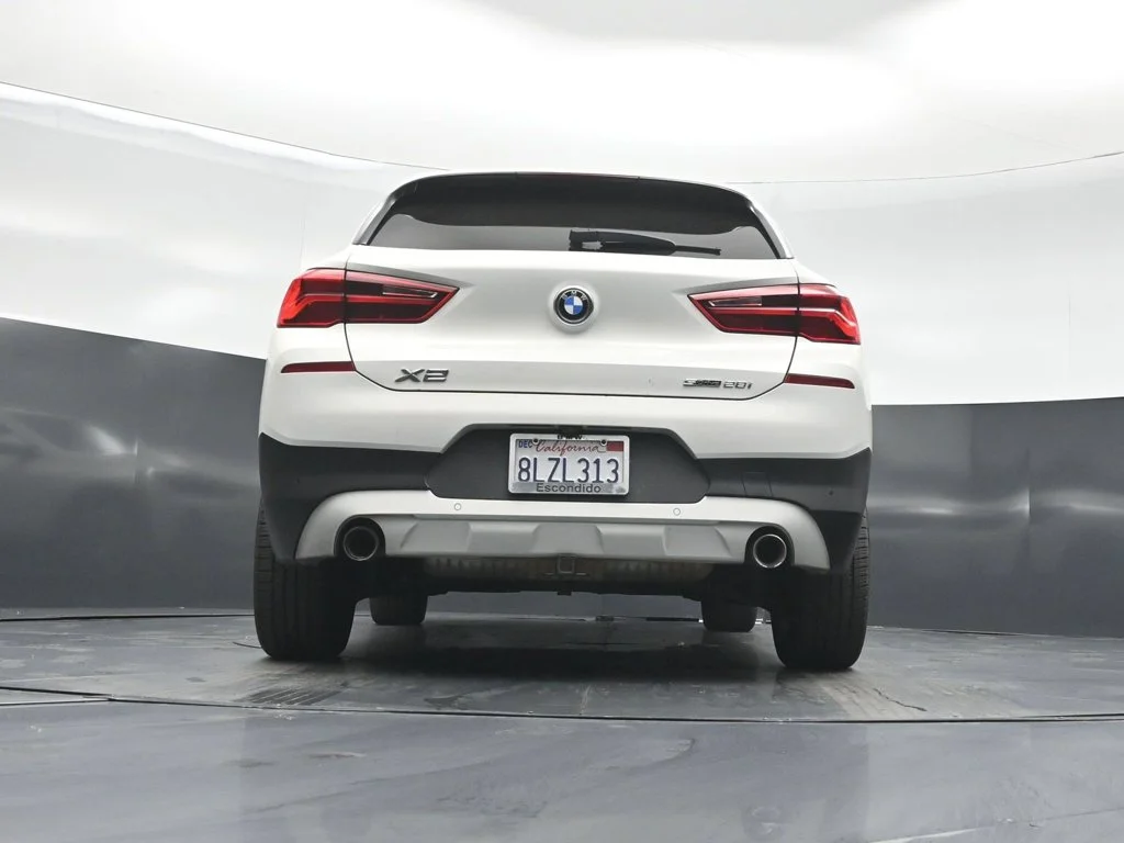 Used 2020 White BMW sDrive28i image 53
