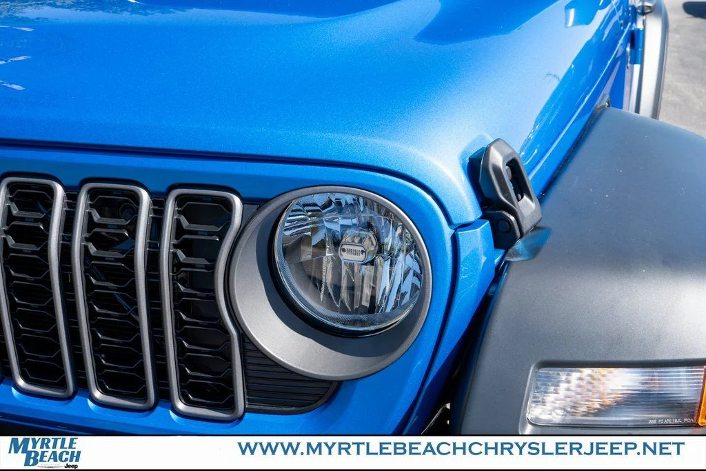 New 2026 Hydro Blue Pearl-Coat Exterior Paint Jeep Sport S image 11