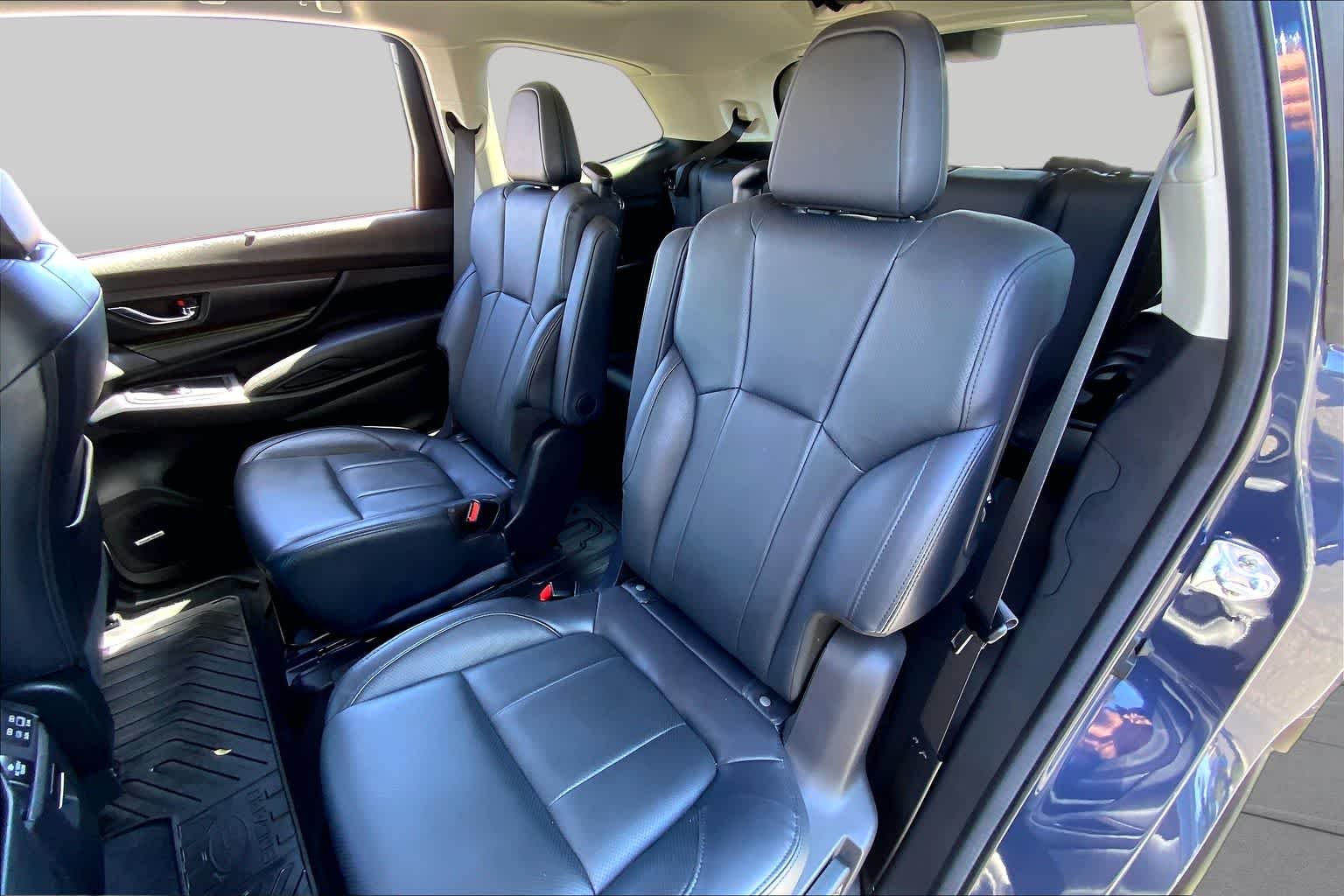 Used 2025 Cosmic Blue Pearl Subaru Onyx Edition Touring image 21