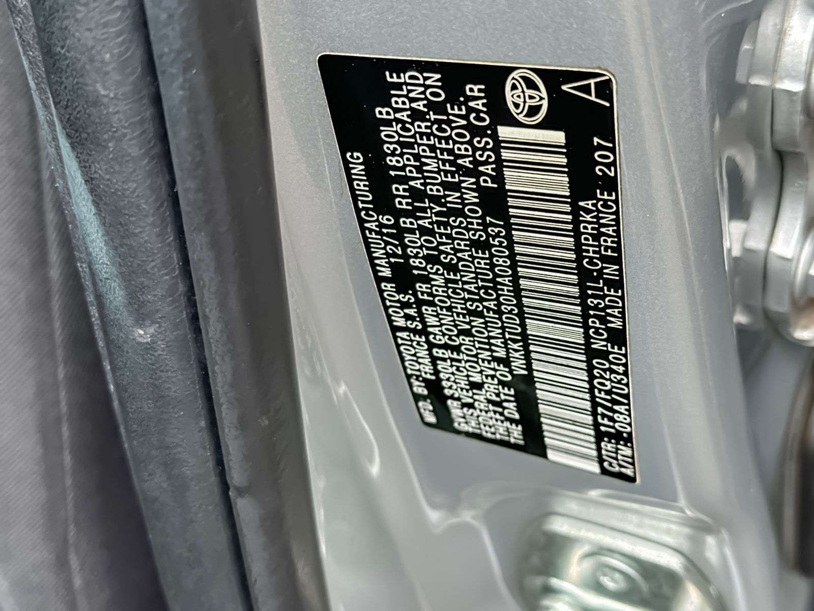 Used 2017 Silver Toyota L image 25