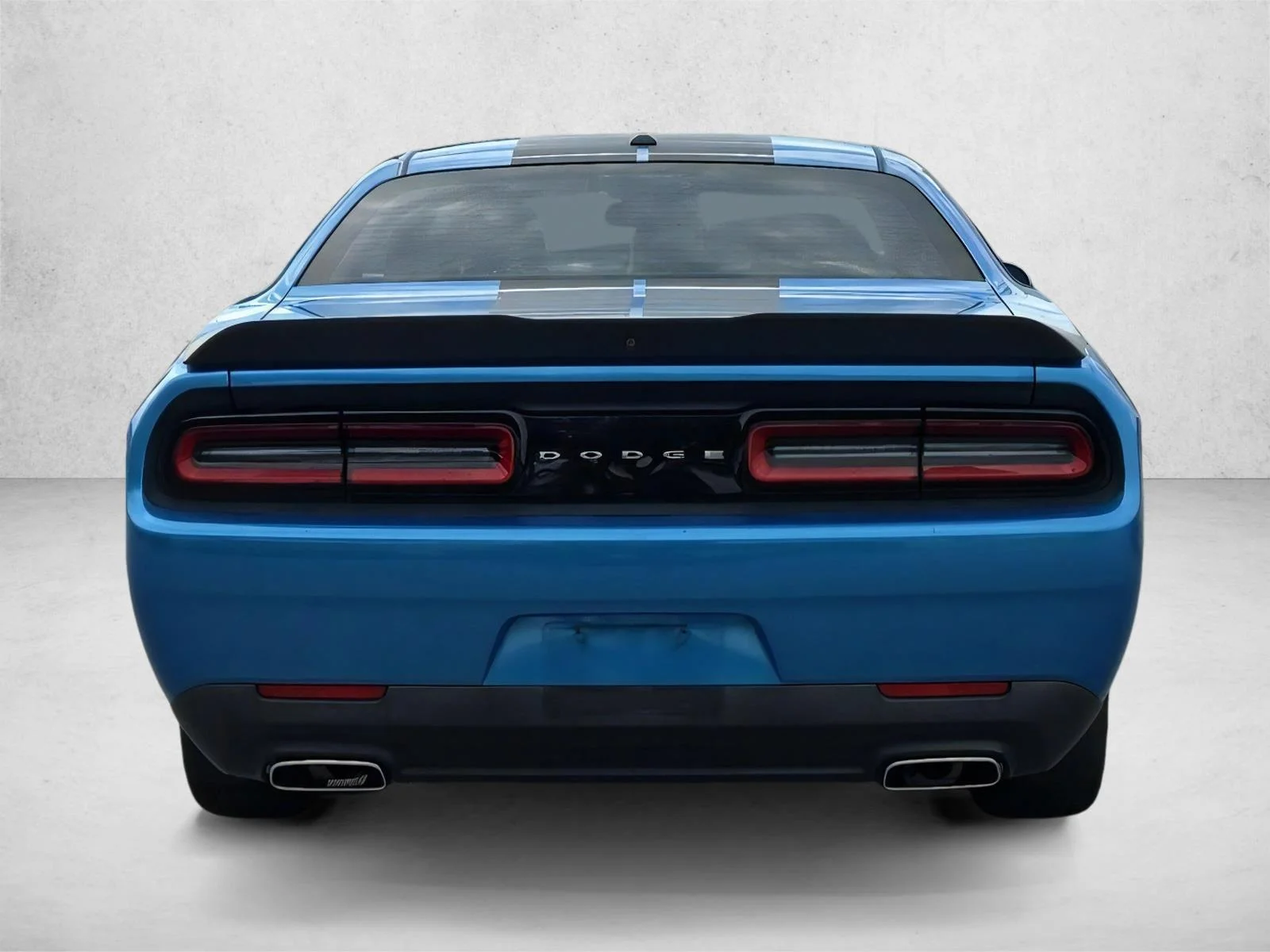 Used 2019 B5 Blue Pearlcoat Dodge SXT image 6