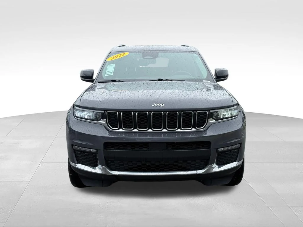 Used 2022 Gray Jeep Limited image 26