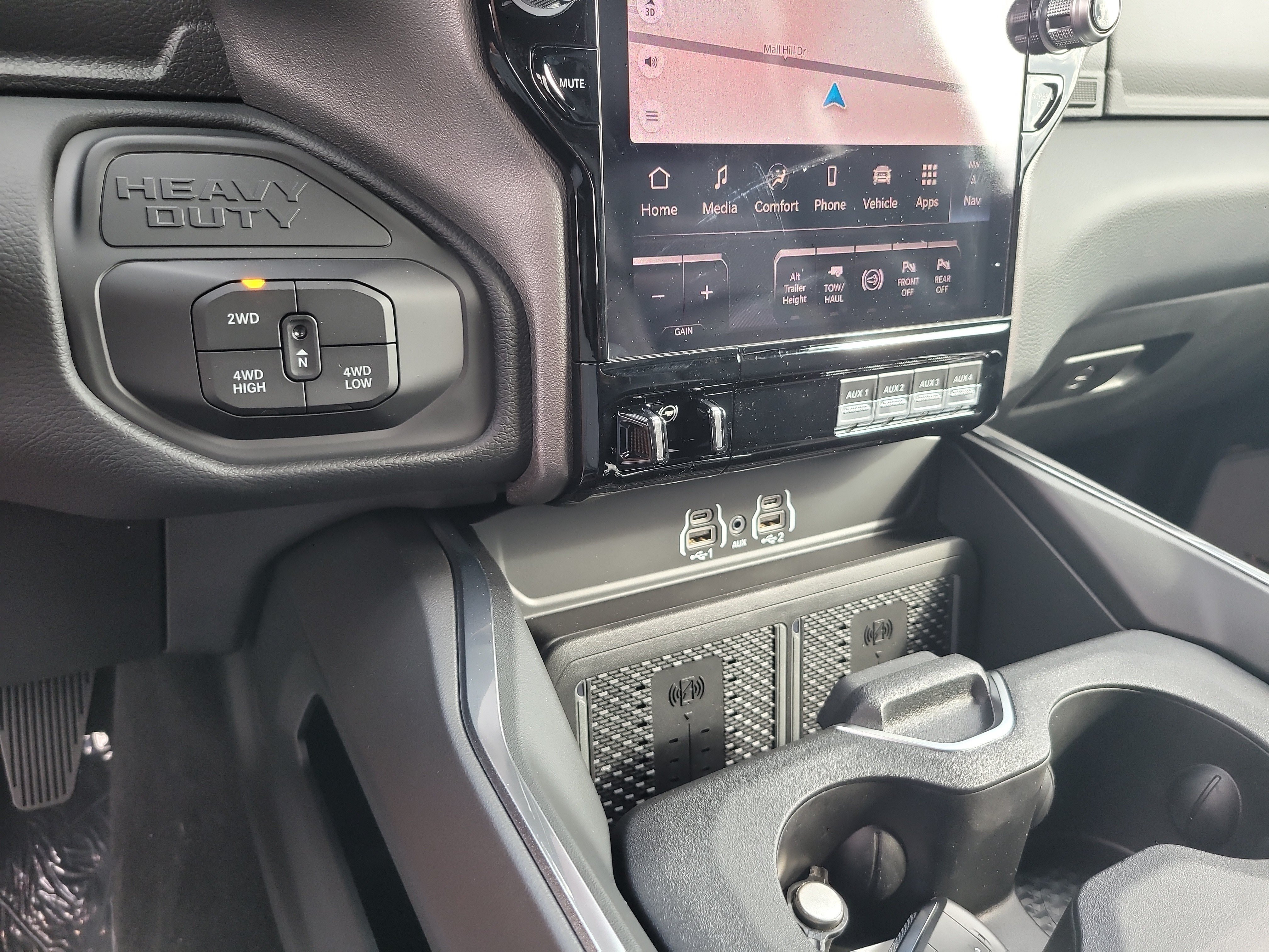 New 2026 Bright White Clear-Coat Exterior Paint RAM Laramie image 18