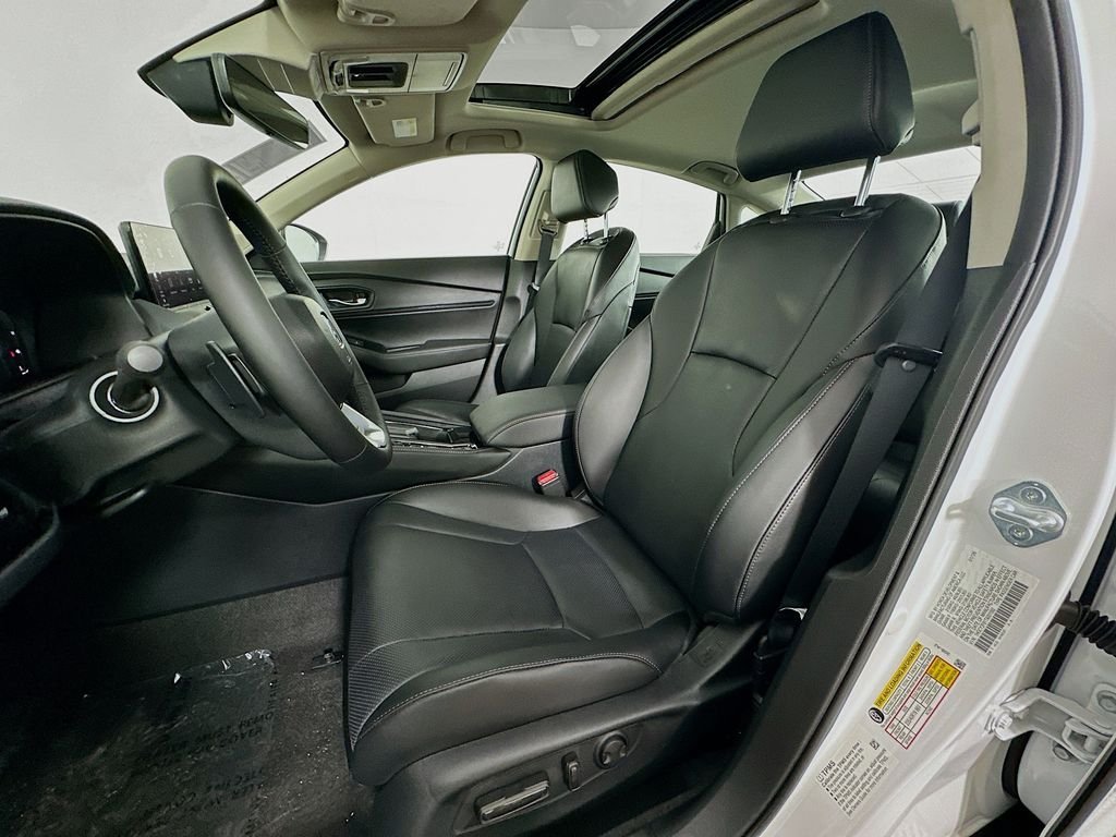 New 2026 Platinum White Pearl Honda Touring image 21