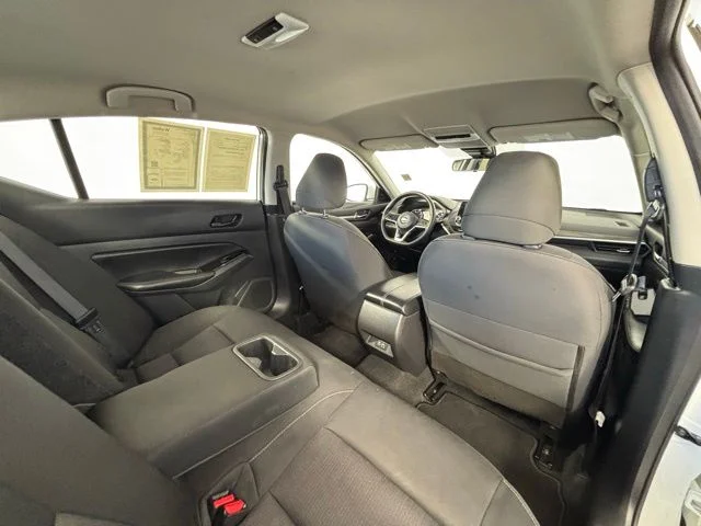 Used 2023 White Nissan 2.5 SV image 32