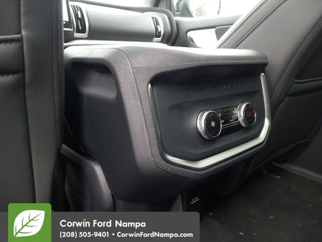 New 2026 Agate Black Metallic Ford MAX Active image 25