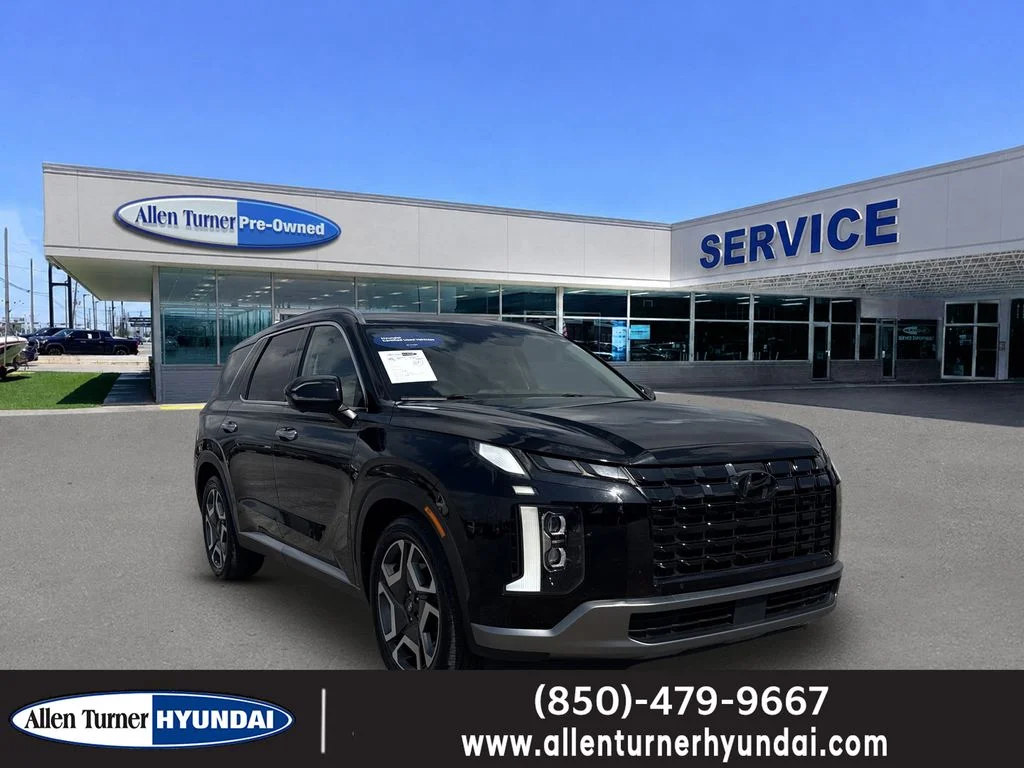 Used 2023 Abyss Black Pearl Hyundai Limited image 1