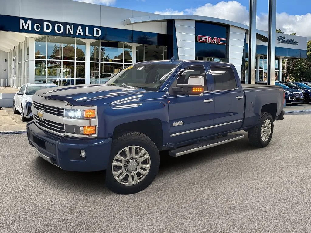 2015 Chevrolet Silverado HD High Country 4WD Crew Cab Standard Box's photo