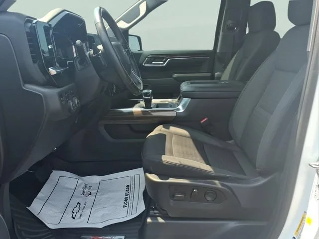 Used 2022 Summit White Chevrolet LT Trail Boss image 17