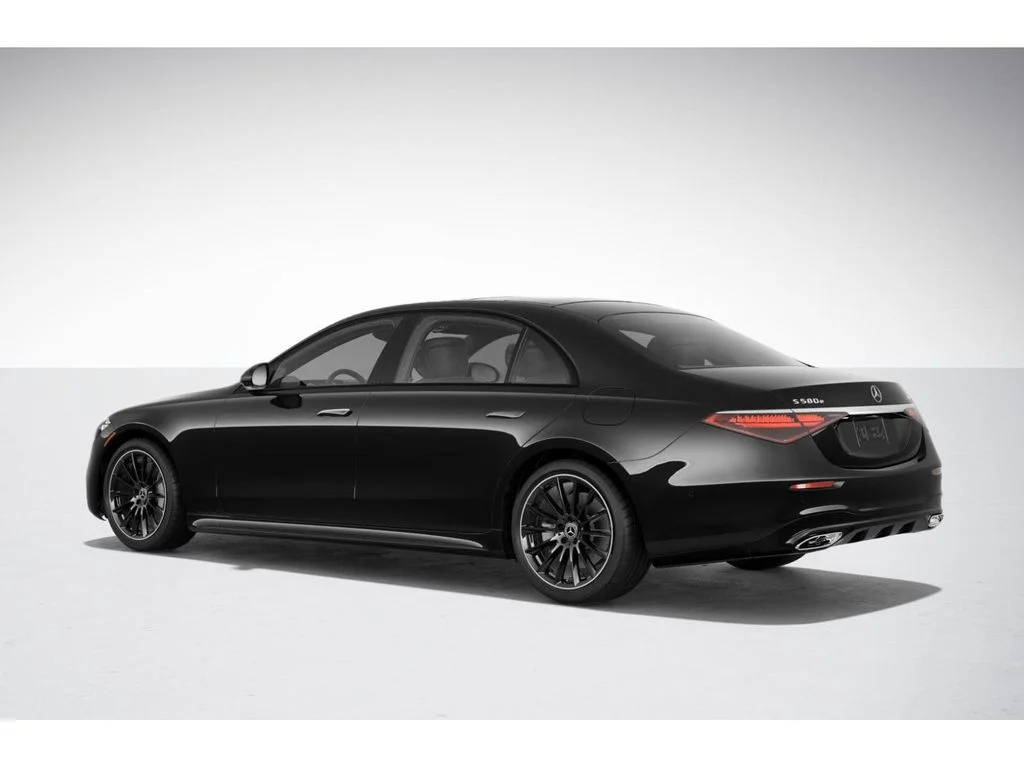 Used 2025 Black Mercedes-Benz S 580e image 30