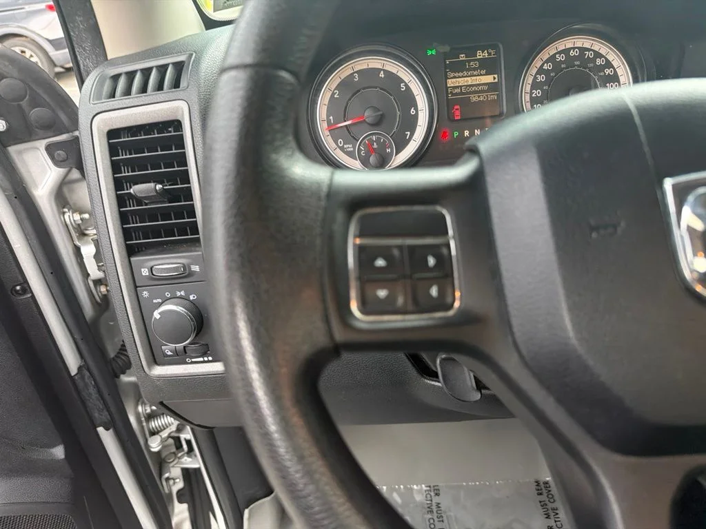 Used 2016 Silver Ram Tradesman image 12