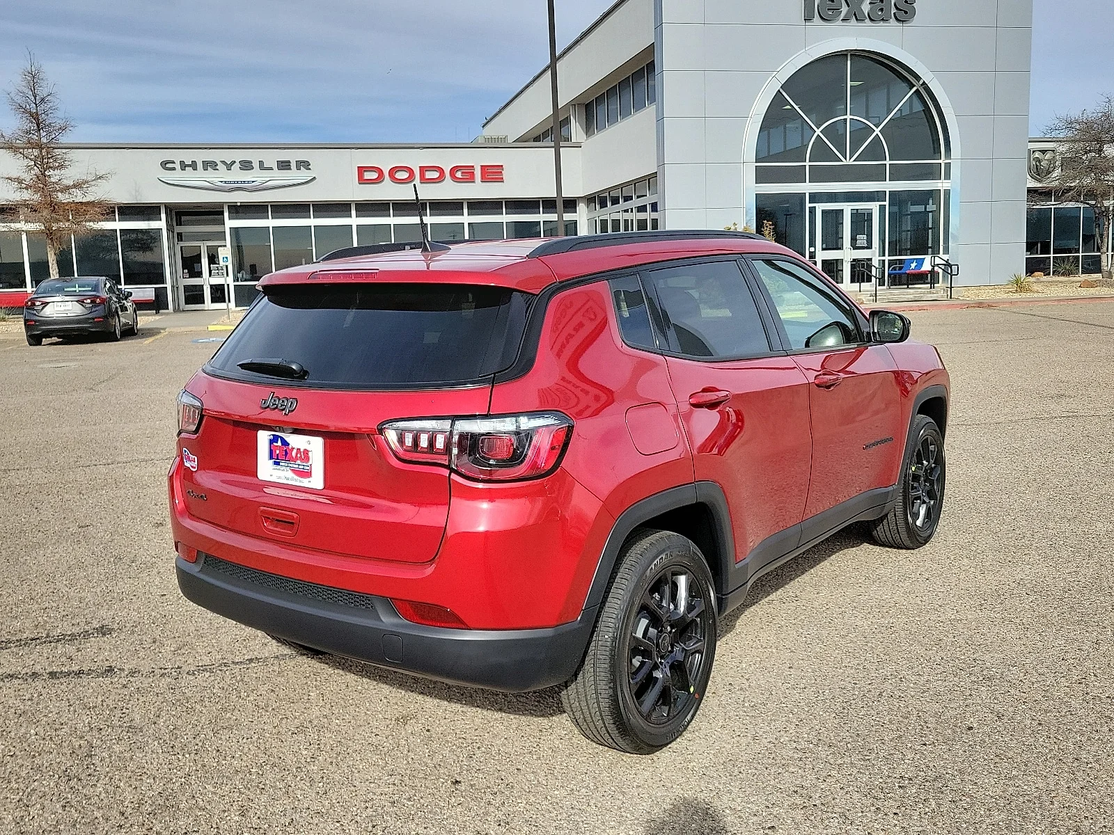 New 2026 Red Hot Pearlcoat Jeep LATITUDE ALTITUDE 4X4 image 4
