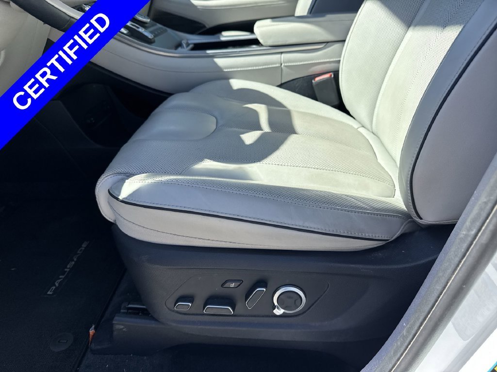 Used 2024 White Hyundai Calligraphy image 14