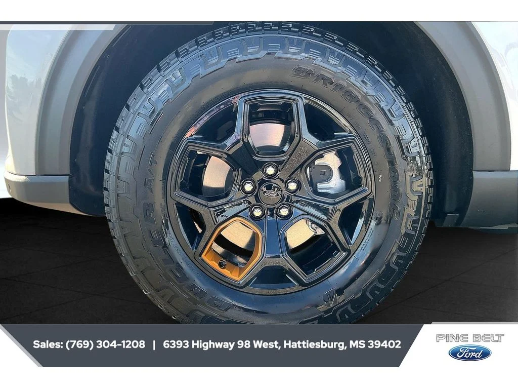 New 2026 Space White Metallic Ford Tremor® image 7