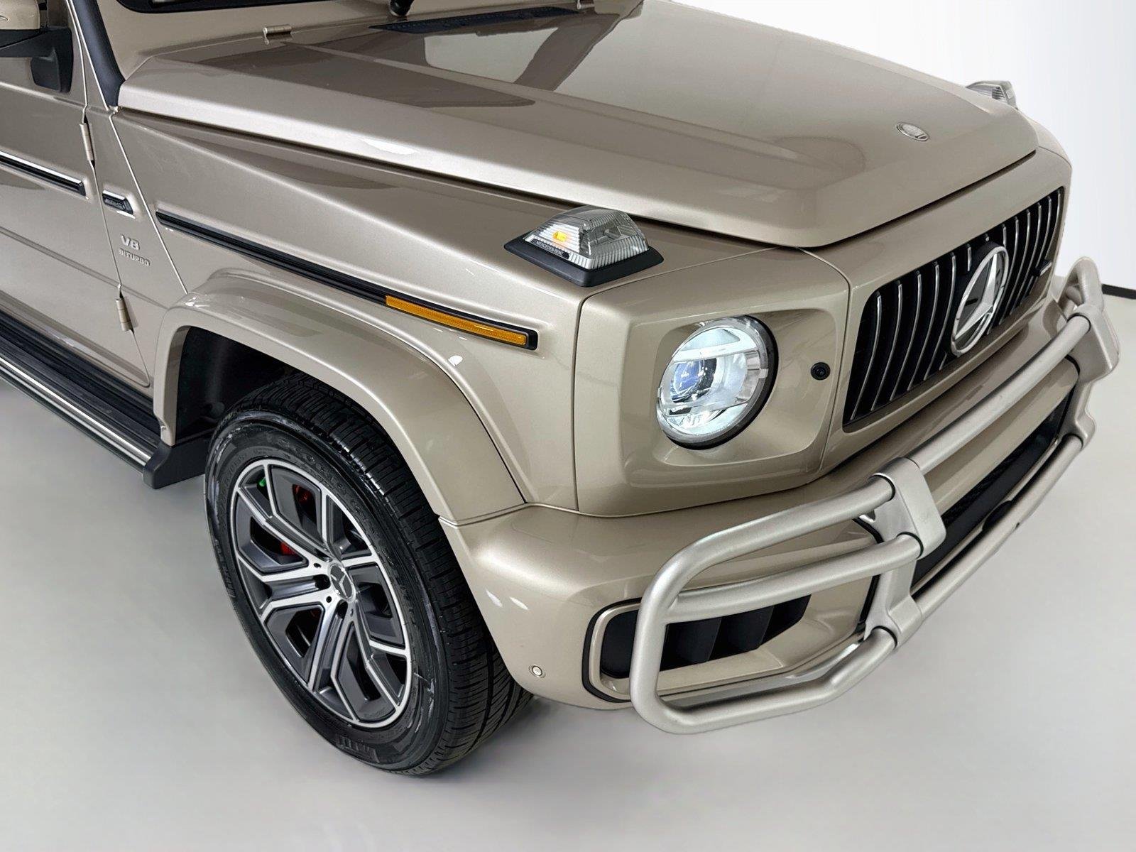 Used 2026 MANUFAKTUR Desert Silver Metallic Mercedes-Benz AMG® G 63 | AMG® Cross Spoke Wheels | Performance Pkg image 37