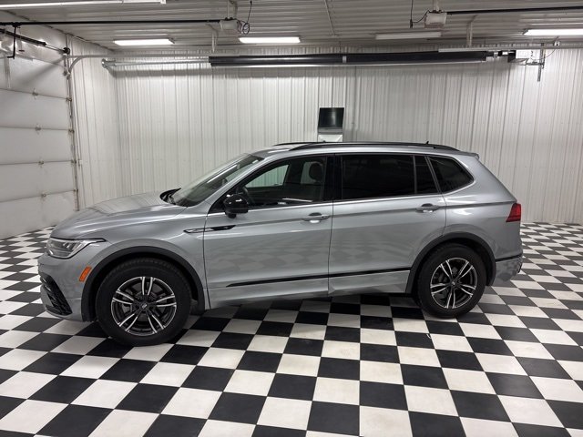 2024 Volkswagen Tiguan SE R-LINE BLACK