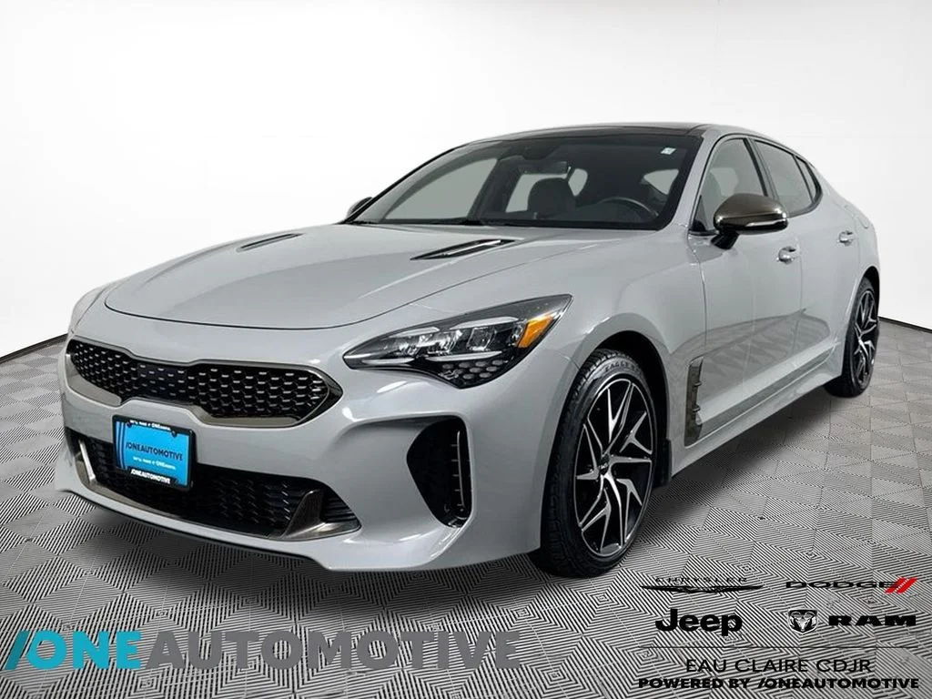 2022 Kia Stinger GT-Line AWD's photo