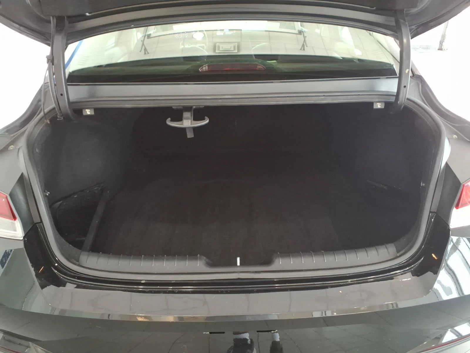 Certified Used 2023 Phantom Black Hyundai SEL image 16