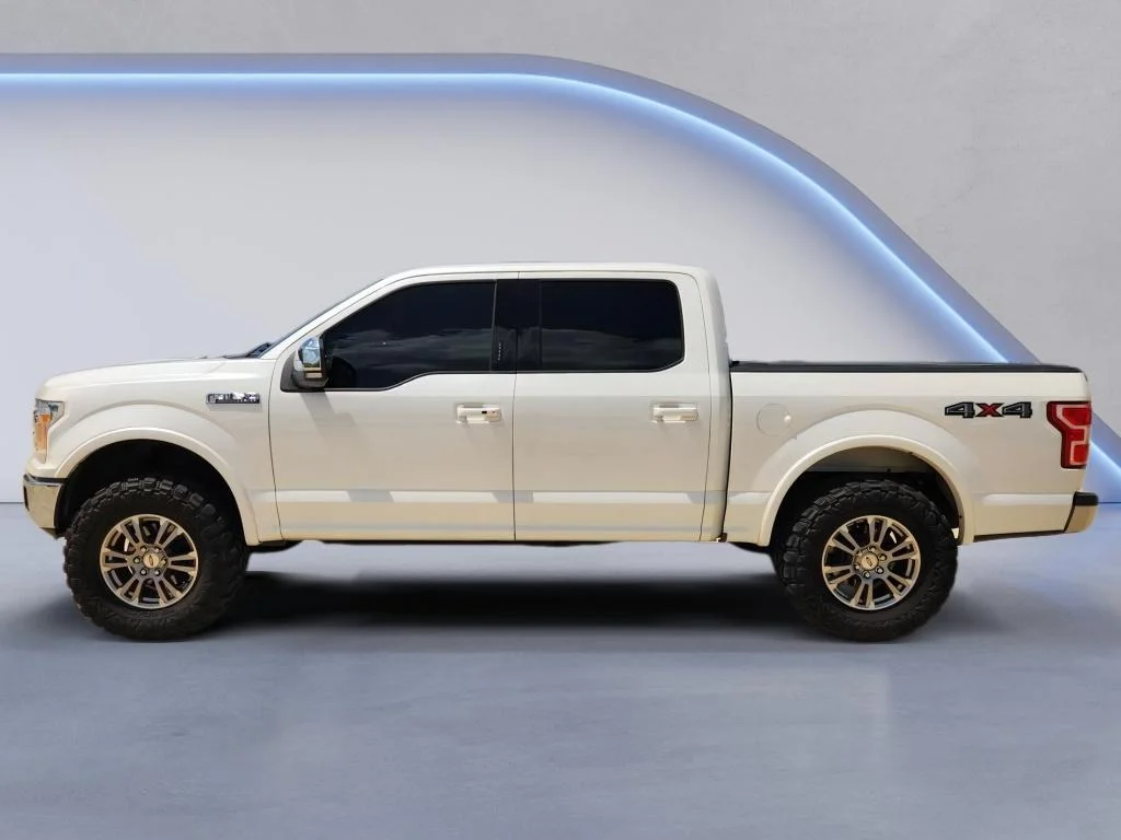 Used 2018 White Platinum Metallic Tri-Coat Ford LARIAT image 6