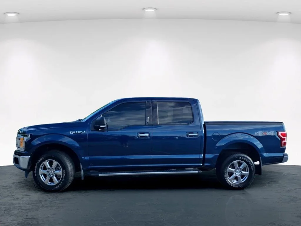 Used 2019 Blue Ford XLT image 10