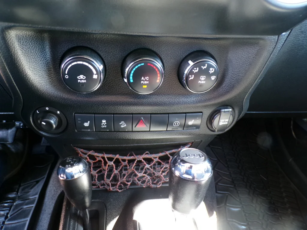 Used 2012 Grey Jeep Arctic image 22