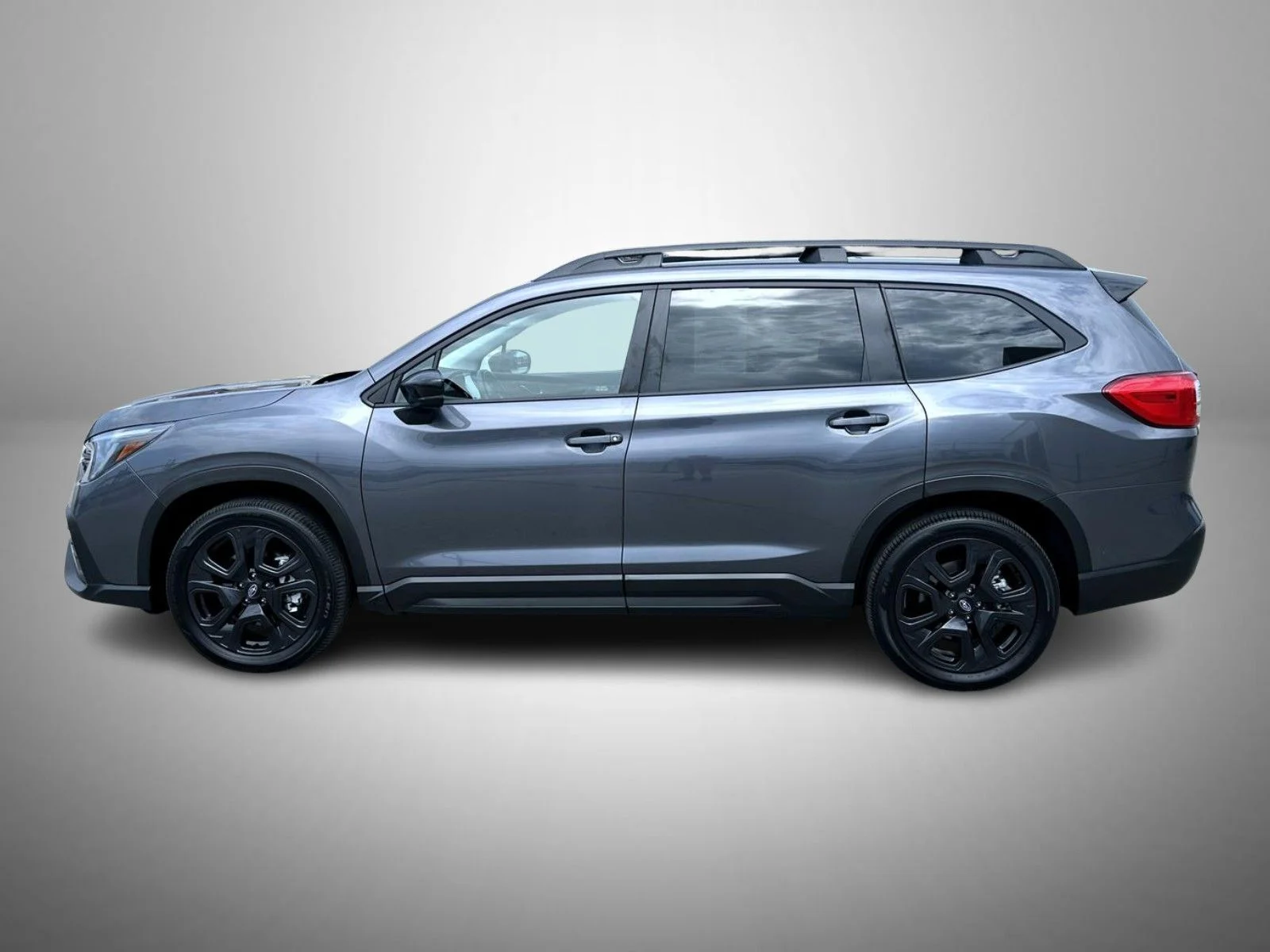 Used 2024 Gray Subaru Onyx Edition image 8