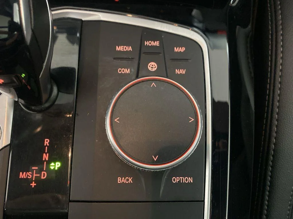 Used 2022 Dark Graphite BMW xDrive30i image 22
