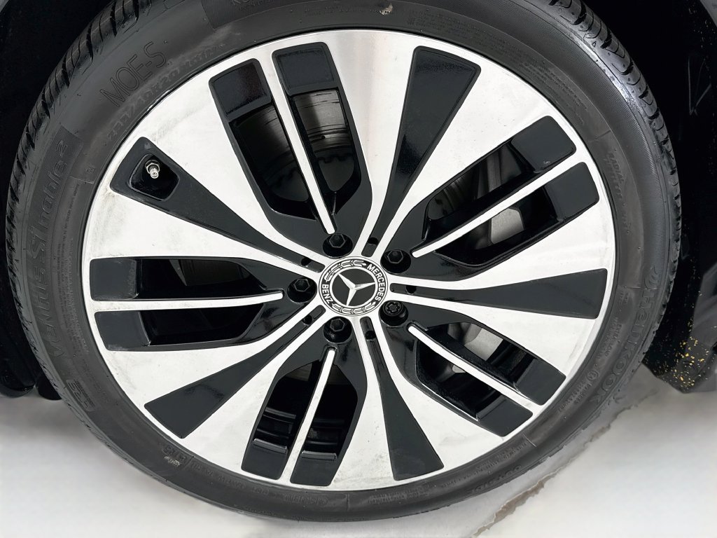 Certified Used 2023 Black Mercedes-Benz 500 Sedan image 28
