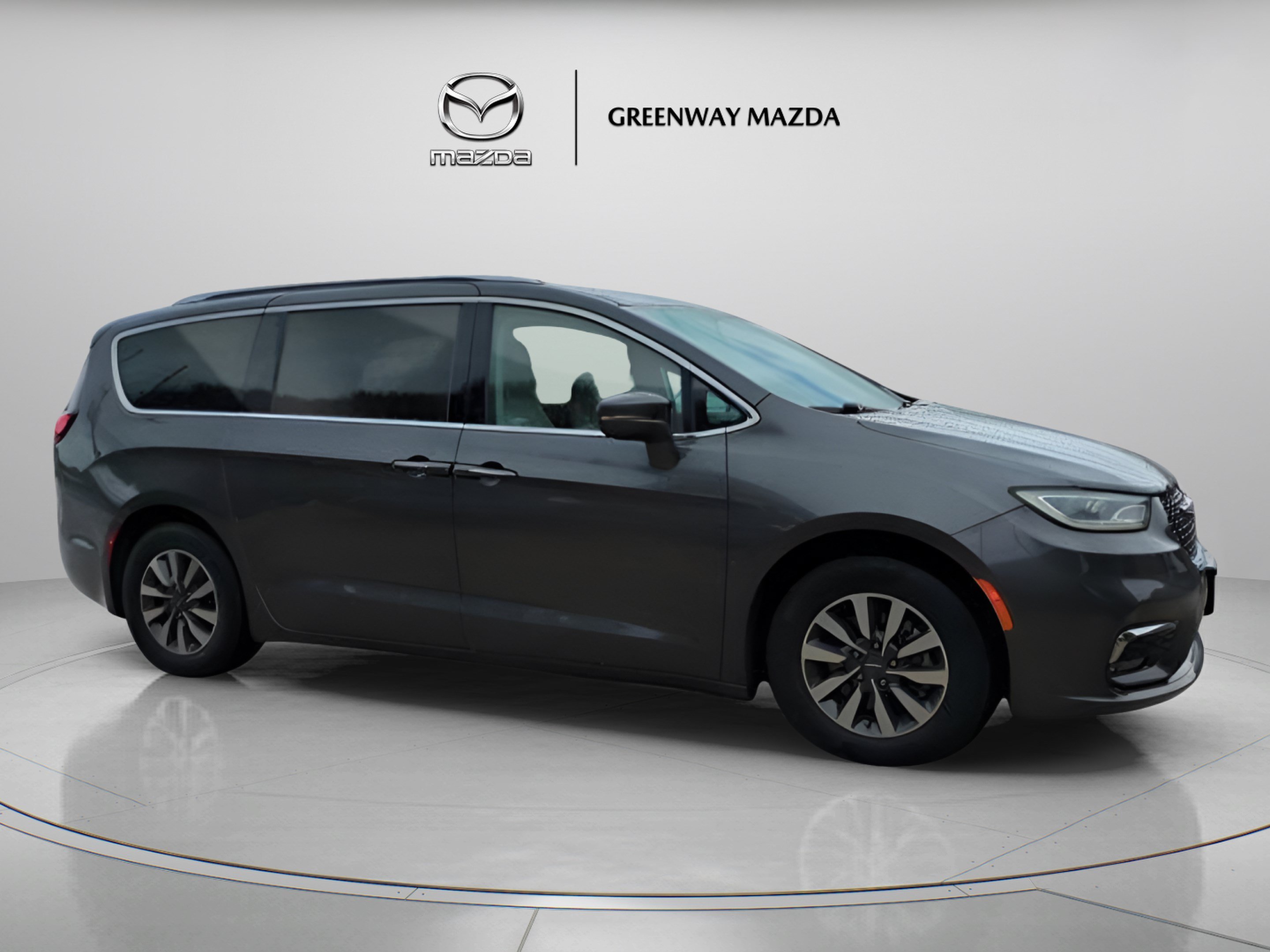 2021 Chrysler Pacifica Touring L's photo