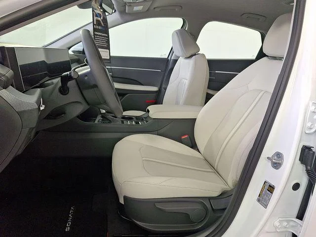 2026 Hyundai Sonata SE - Photo 10