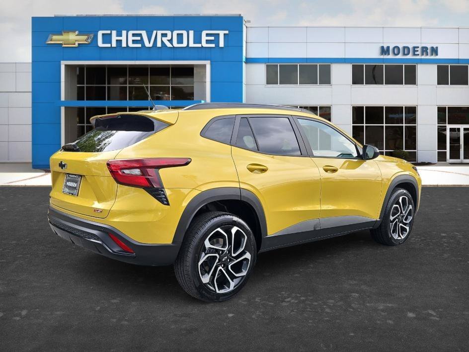 Used 2025 Nitro Yellow Metallic Chevrolet 2RS image 5