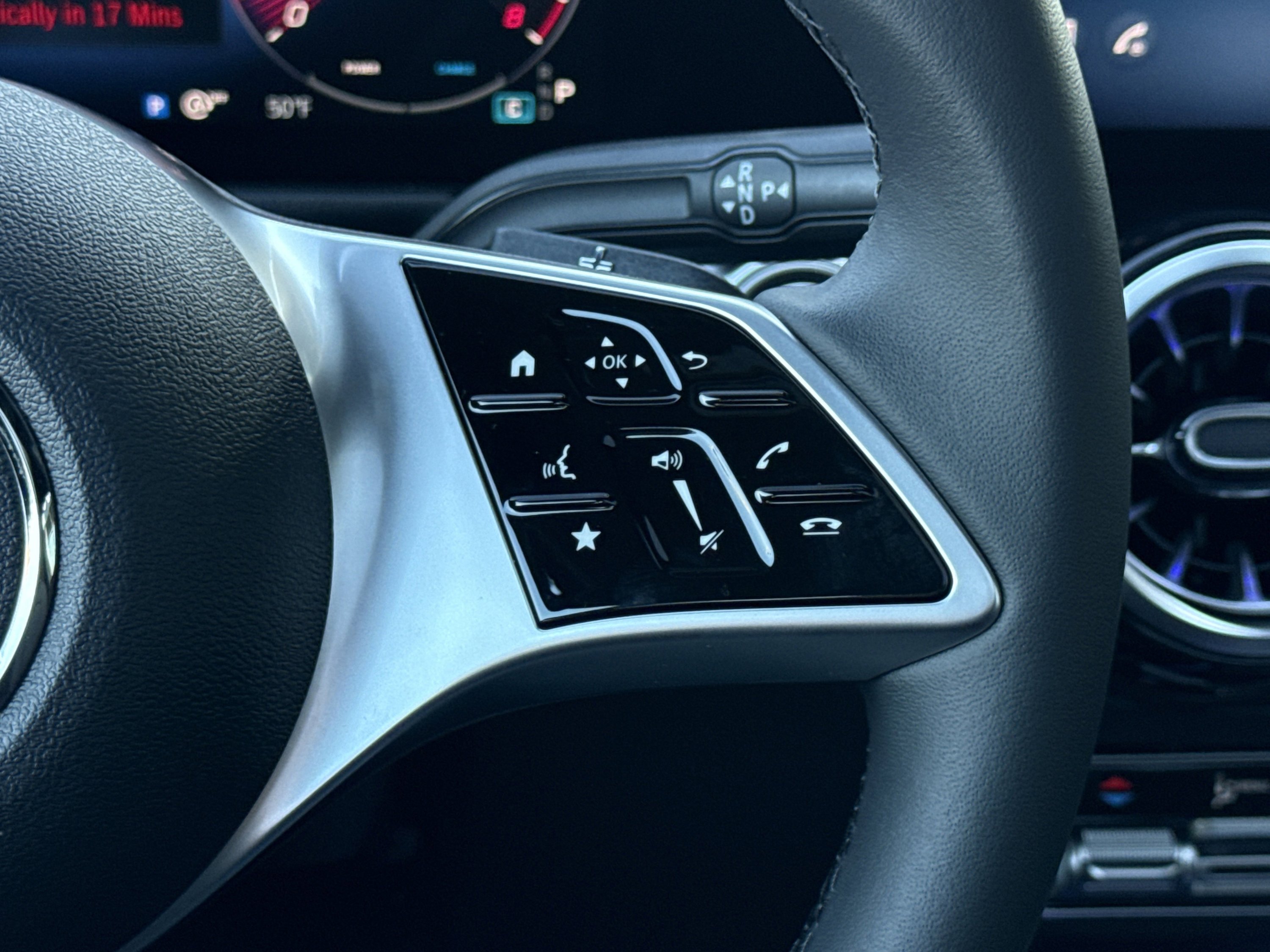 New 2026 Night Black Mercedes-Benz GLB 250 image 36