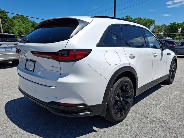 Used 2025 White Mazda Premium image 7
