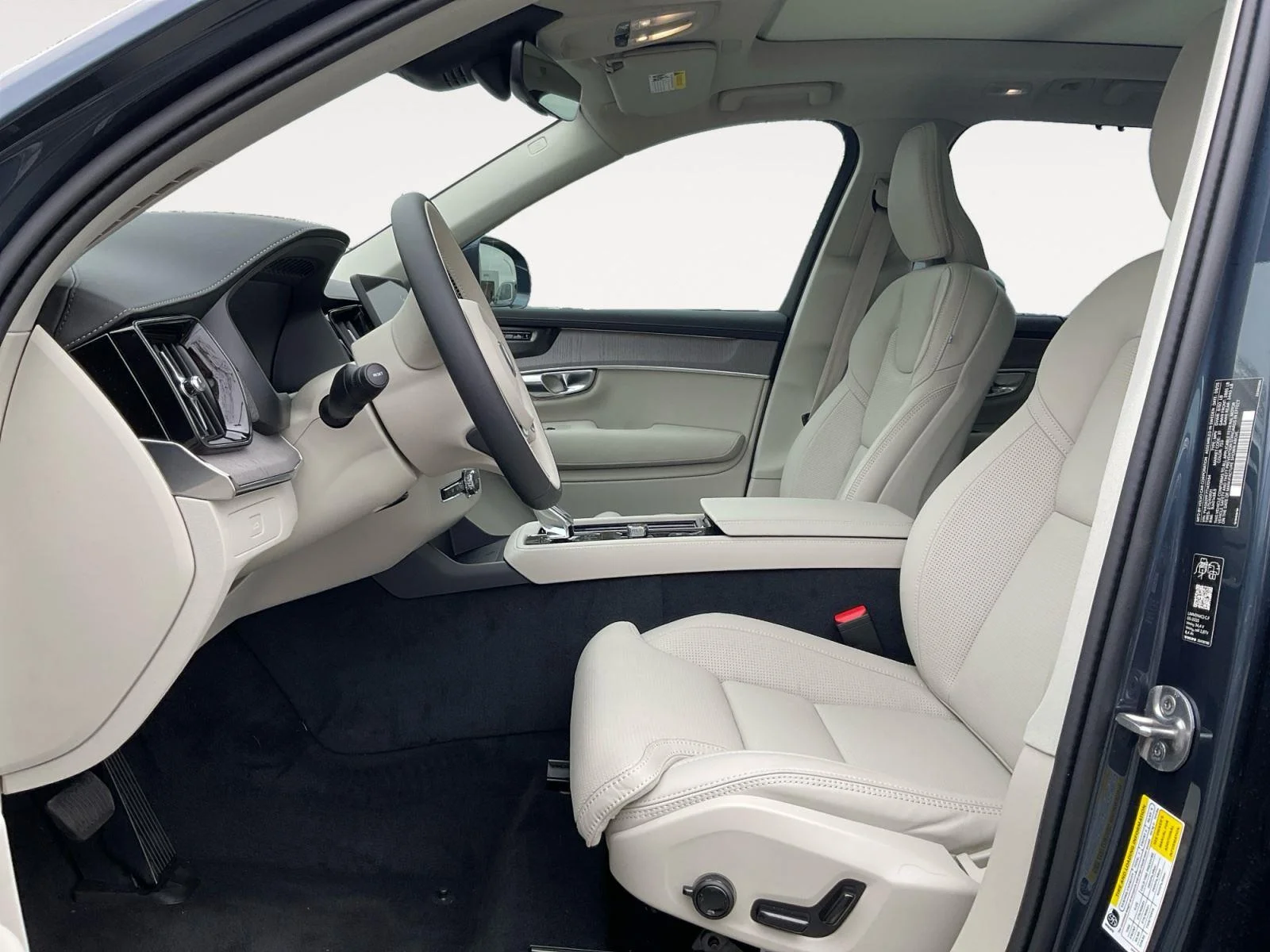 2026 Volvo XC90 Ultra - Photo 9