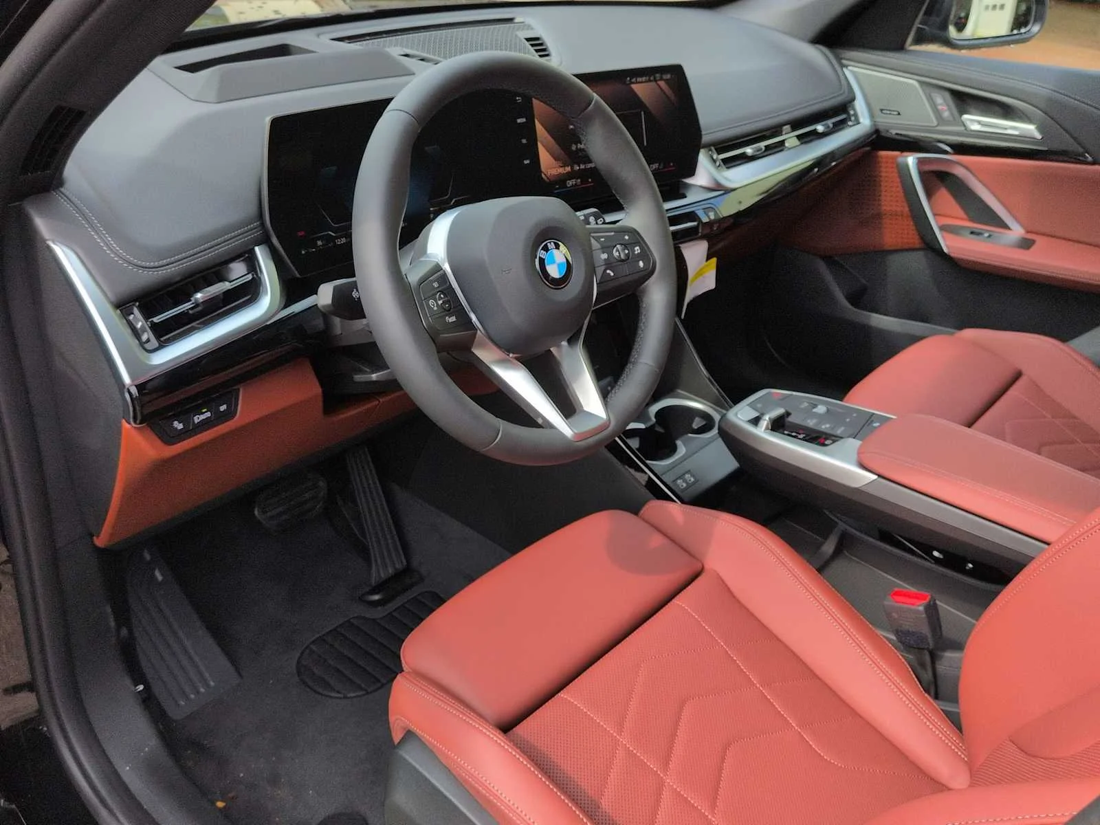 New 2026 Black Sapphire Metallic BMW xDrive28i image 10