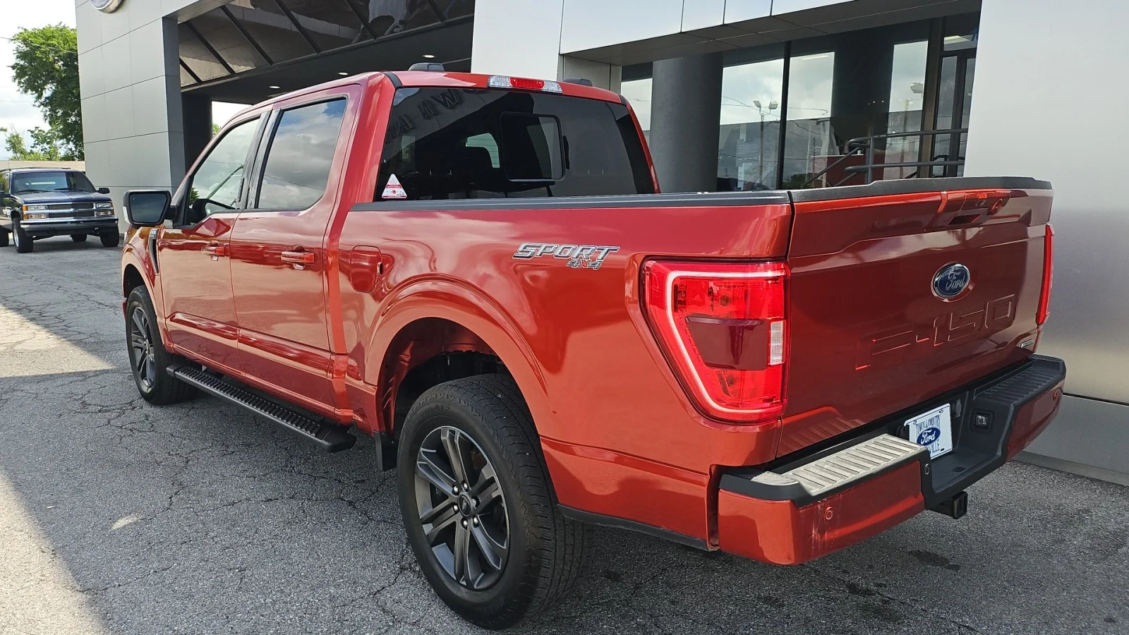 Used 2023 Red Ford XLT image 3