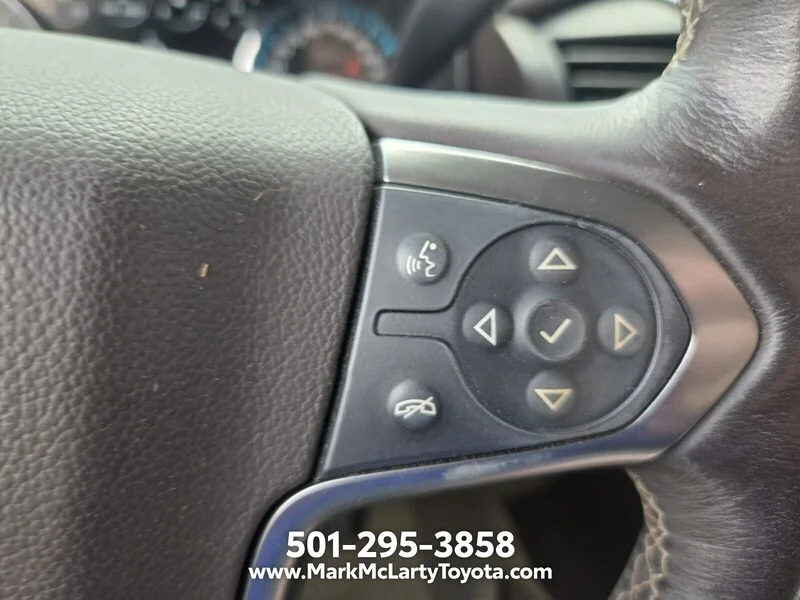 Used 2016 Pearl CHEVROLET 4WD 4DR LTZ image 28