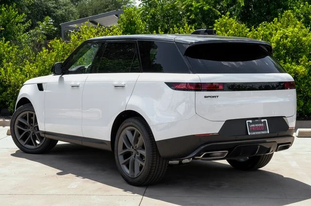 New 2026 Fuji White Land Rover SE image 13