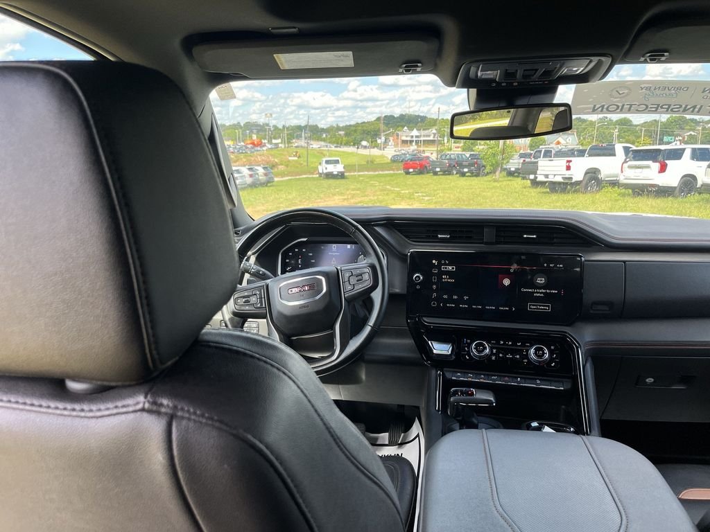 Used 2023 White GMC AT4 image 15