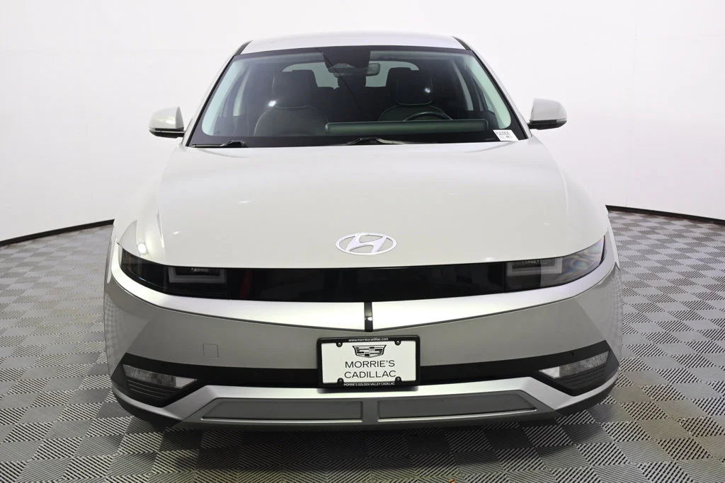 Used 2023 Grey Hyundai SEL image 10