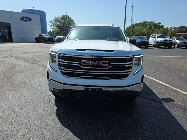 Used 2026 Summit White GMC SLT image 8