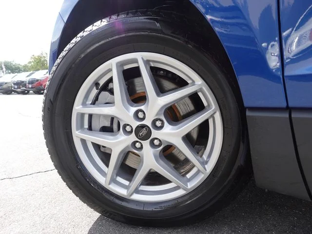 Used 2024 Blue Ford SEL image 10