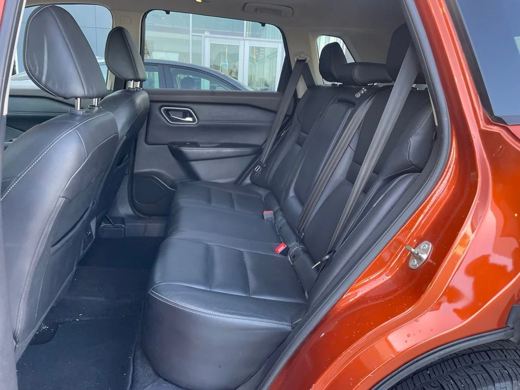 Certified Used 2021 Orange Nissan SL image 18