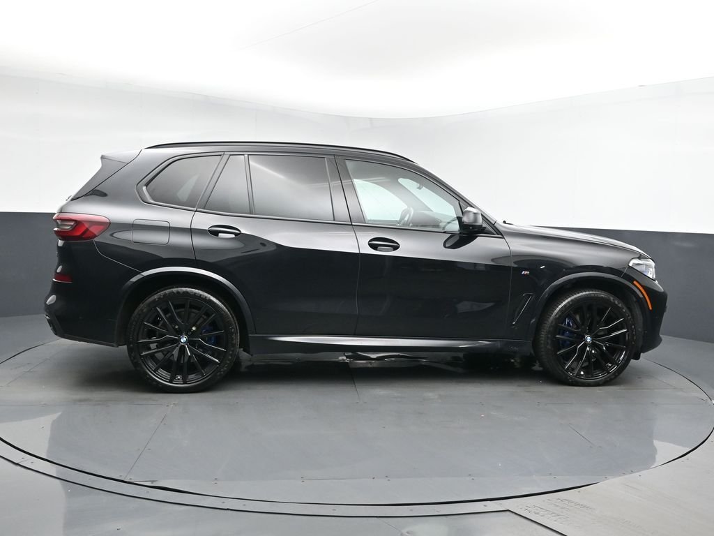 Used 2021 Black BMW M50i image 3