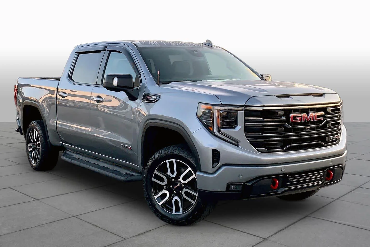 Used 2023 Sterling Metallic GMC AT4 image 3
