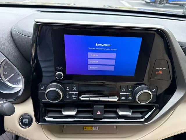 Used 2023 Black Toyota XLE image 18