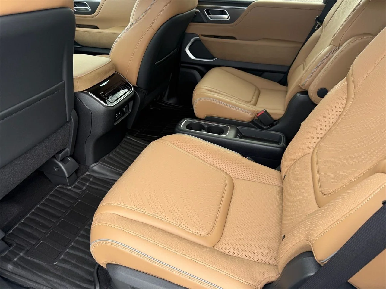 New 2026 ANTHRACITE GRAY INFINITI Luxe 4WD image 23
