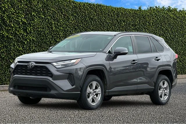 Used 2025 Gray Toyota XLE image 8