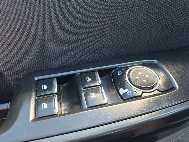 Used 2023 White Ford XL image 38