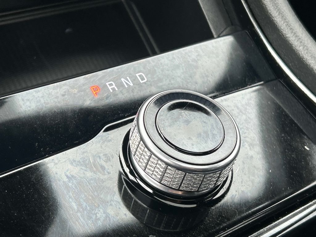 Used 2023 Black Jeep Altitude image 26